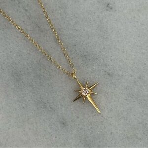 Gold Crystal Star Burst Pendant Boho Necklace Brand New